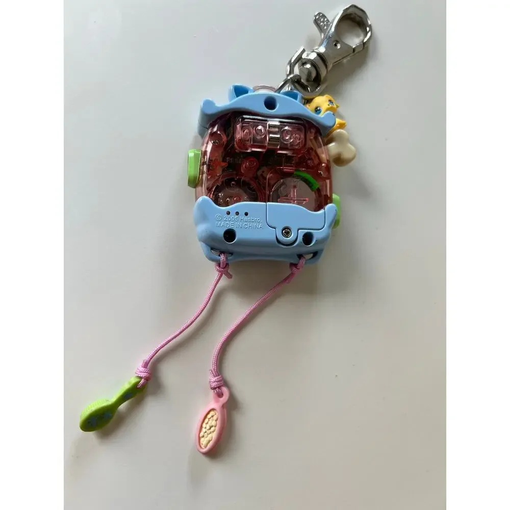Hasbro 2005 LPS Littlest Pet Shop Digital Game Handheld Dog Virtual Works